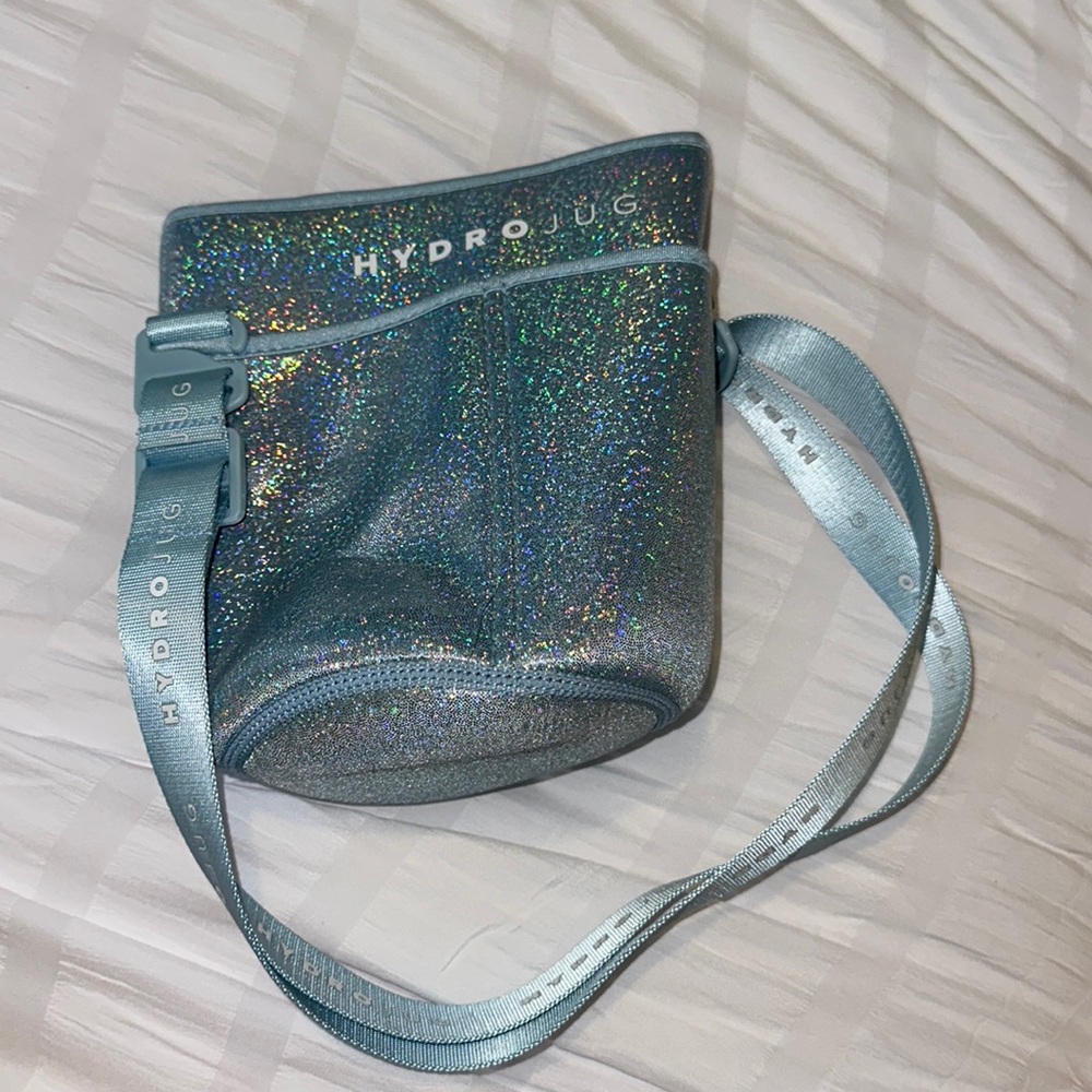 Blue holographic sleeve